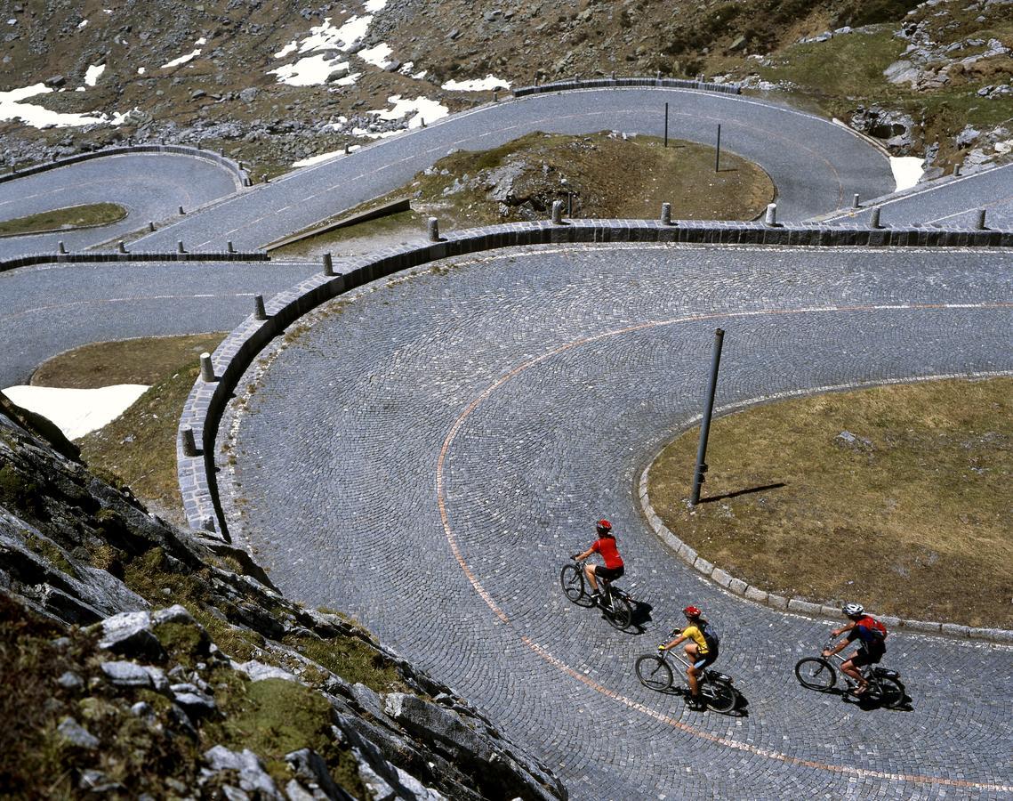 B&B Gottardo ไอโรโล ภายนอก รูปภาพ