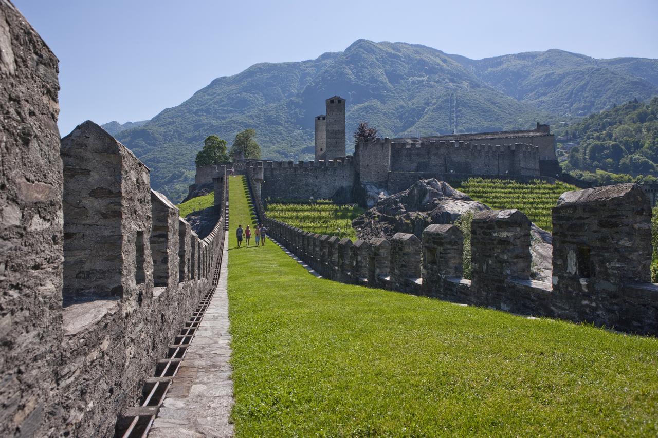 B&B Gottardo ไอโรโล ภายนอก รูปภาพ